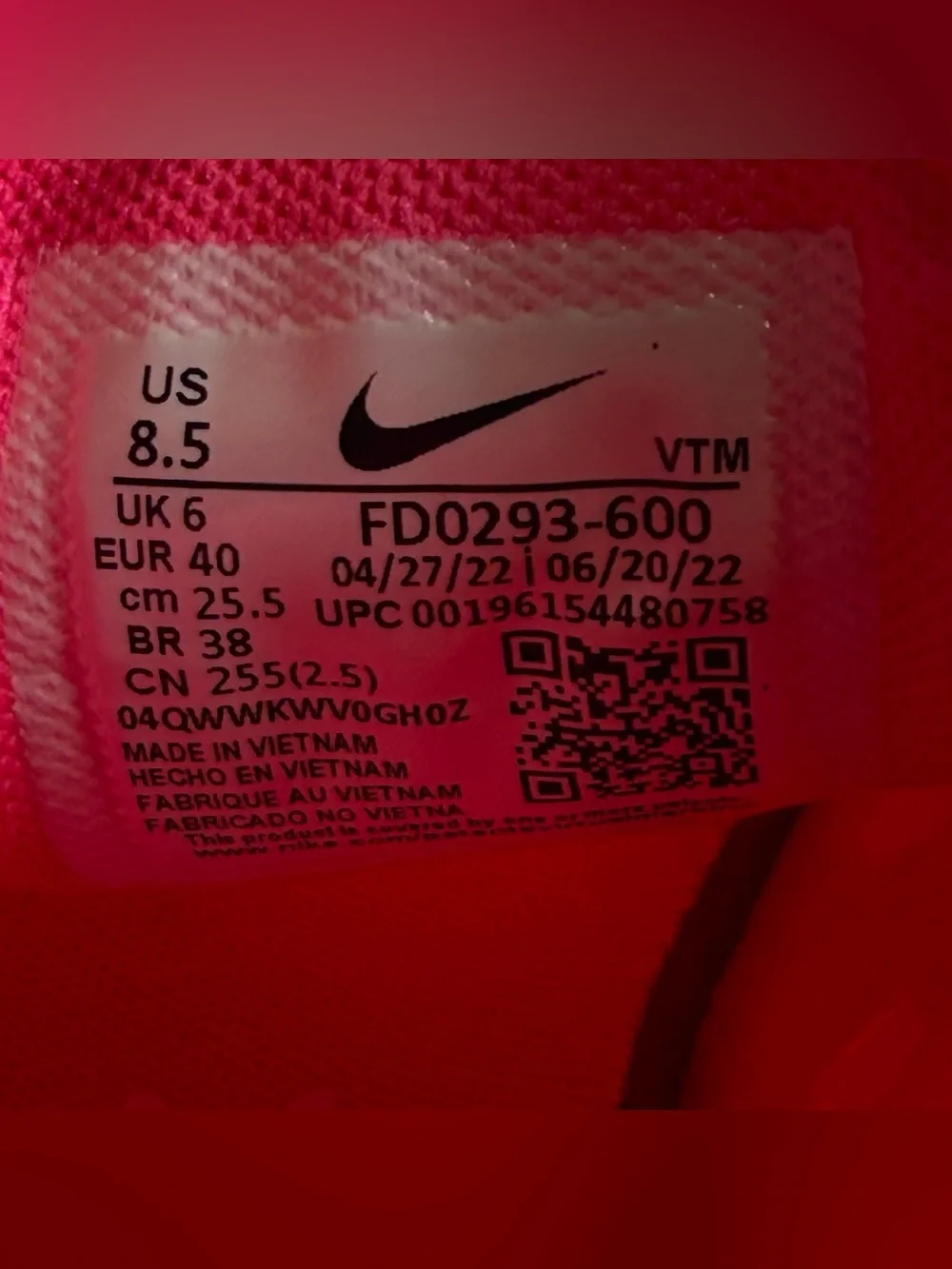 Nike Air Max 270 Bright Triple Pink Running Shoes FD0293-600 Women’s Size 8.5
